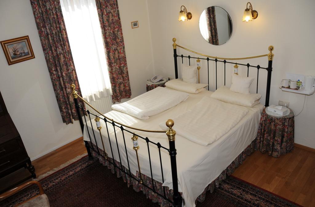 Hotel Admiral 威斯巴登 客房 照片